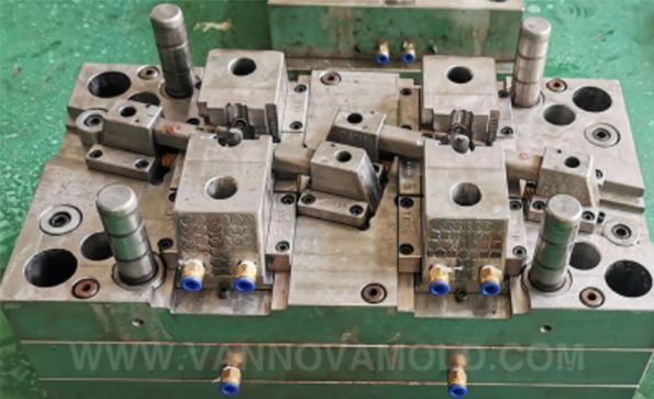Difference between Thermoset & Thermoplastic Injection Molding